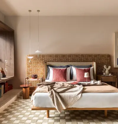 4 estilos de cabeceiras modernas para renovar o quarto